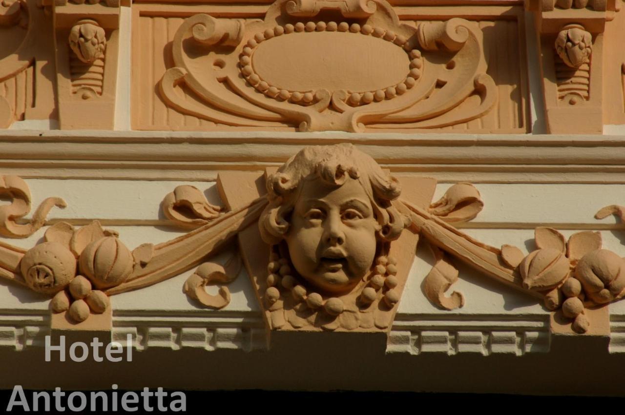 Hotel Antonietta テプリツェ エクステリア 写真