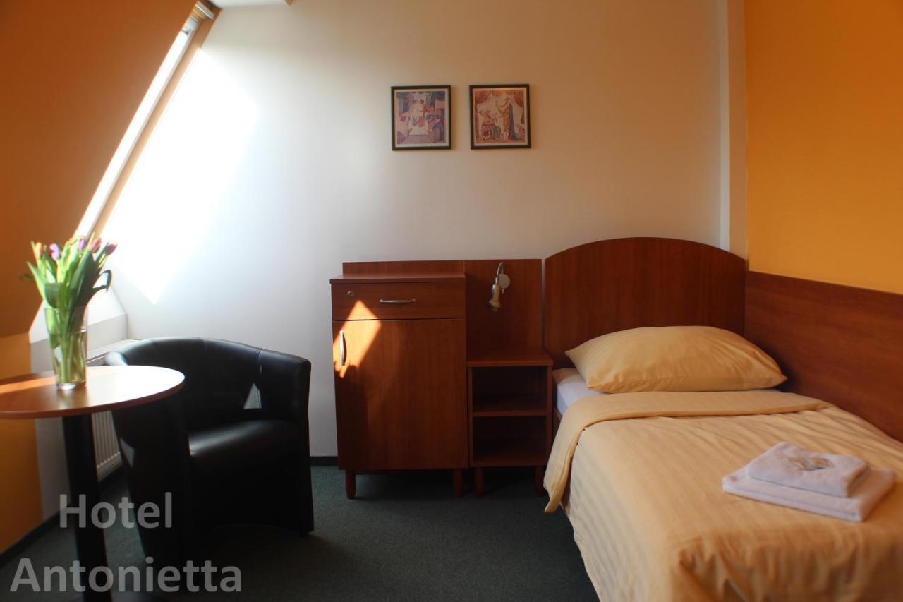 Hotel Antonietta テプリツェ エクステリア 写真